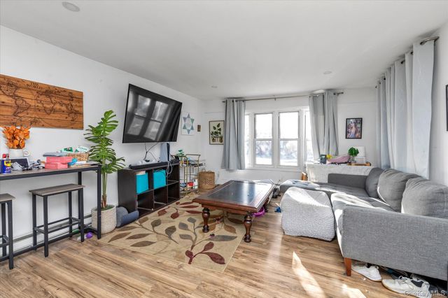 126 Williamson Street, East Rockaway, NY 11518