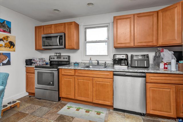 126 Williamson Street, East Rockaway, NY 11518