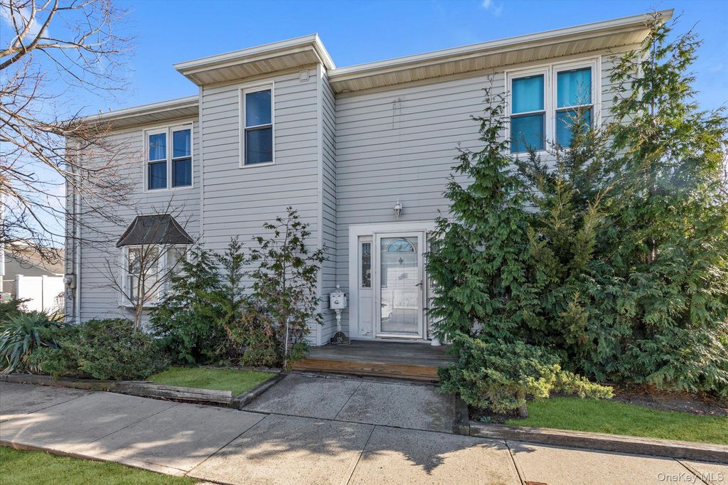 126 Williamson Street, East Rockaway, NY 11518