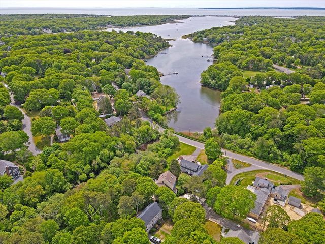 30 Norris Path, Falmouth, MA 02536