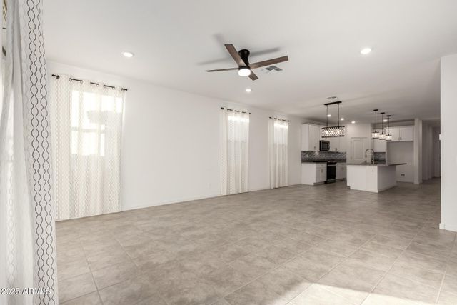 8937 W ALBENIZ Place, Tolleson, AZ 85353