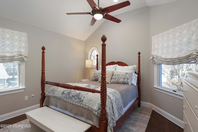 13 Country Lane, Little Silver, NJ 07739