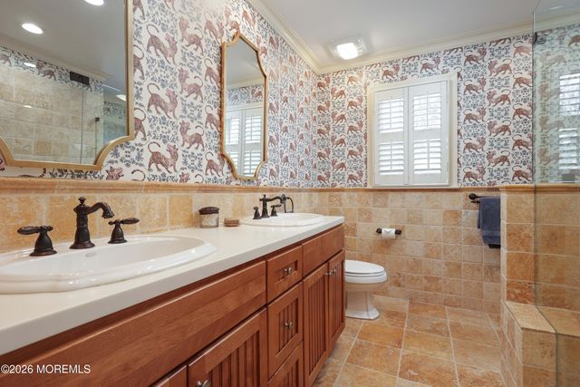 13 Country Lane, Little Silver, NJ 07739