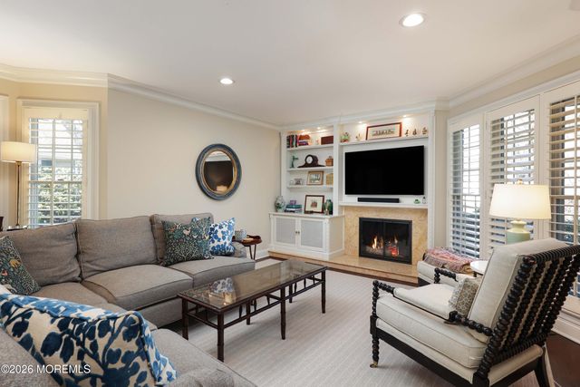 13 Country Lane, Little Silver, NJ 07739