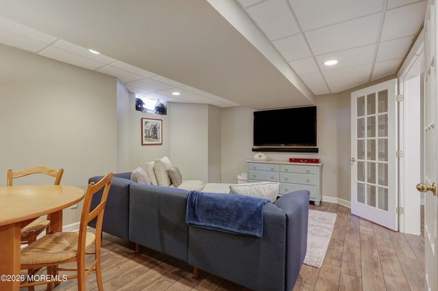 13 Country Lane, Little Silver, NJ 07739