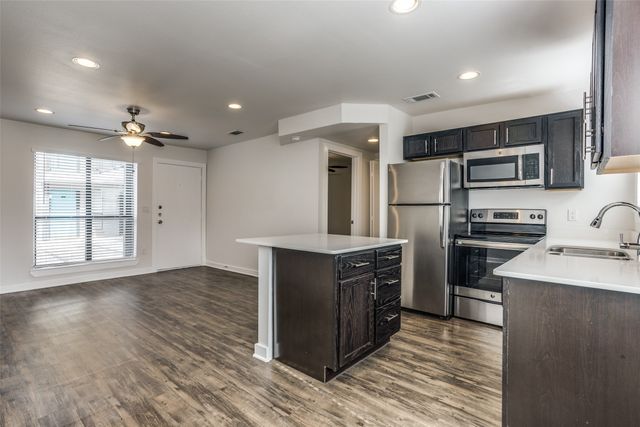 2106 Bennett Avenue 209, Dallas, TX 75206