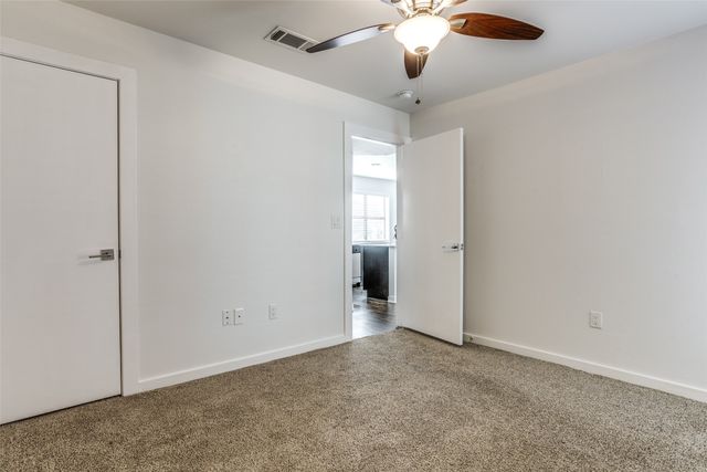 2106 Bennett Avenue 209, Dallas, TX 75206