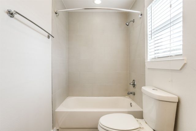2106 Bennett Avenue 209, Dallas, TX 75206