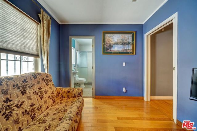 840 N Poinsettia Place, Los Angeles, CA 90046