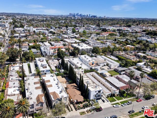 840 N Poinsettia Place, Los Angeles, CA 90046