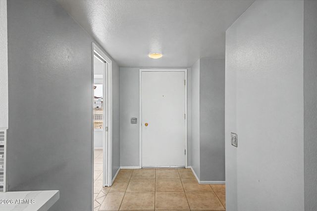 9433 W HUTTON Drive, Sun City, AZ 85351