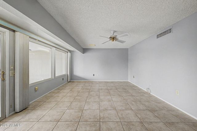 9433 W HUTTON Drive, Sun City, AZ 85351