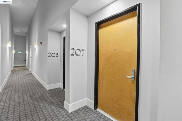 965 Folsom St 207, San Francisco, CA 94107