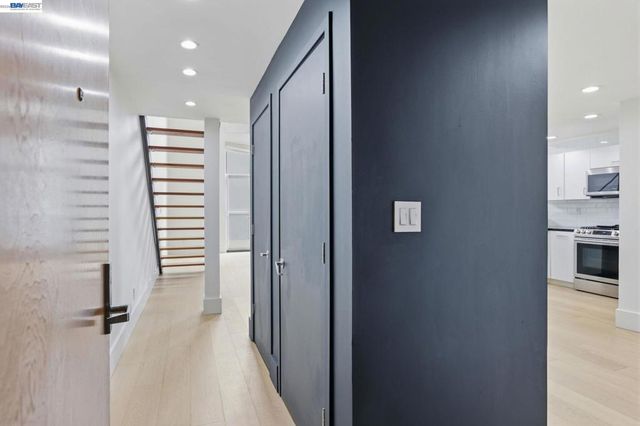 965 Folsom St 207, San Francisco, CA 94107