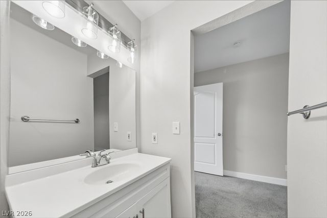 627 Valley View Drive, Henderson, NV 89002