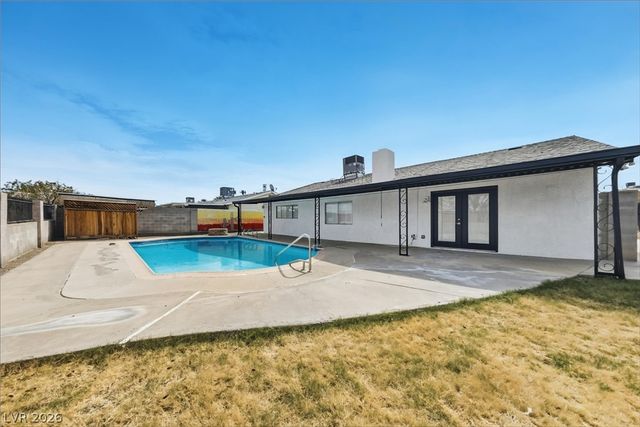 627 Valley View Drive, Henderson, NV 89002
