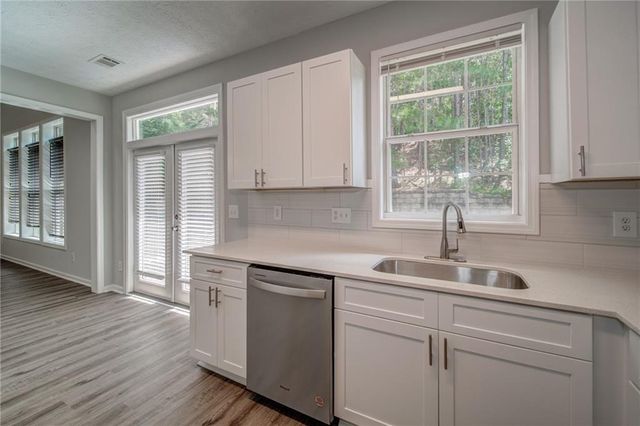 132 DIAMOND RIDGE Avenue, Canton, GA 30114