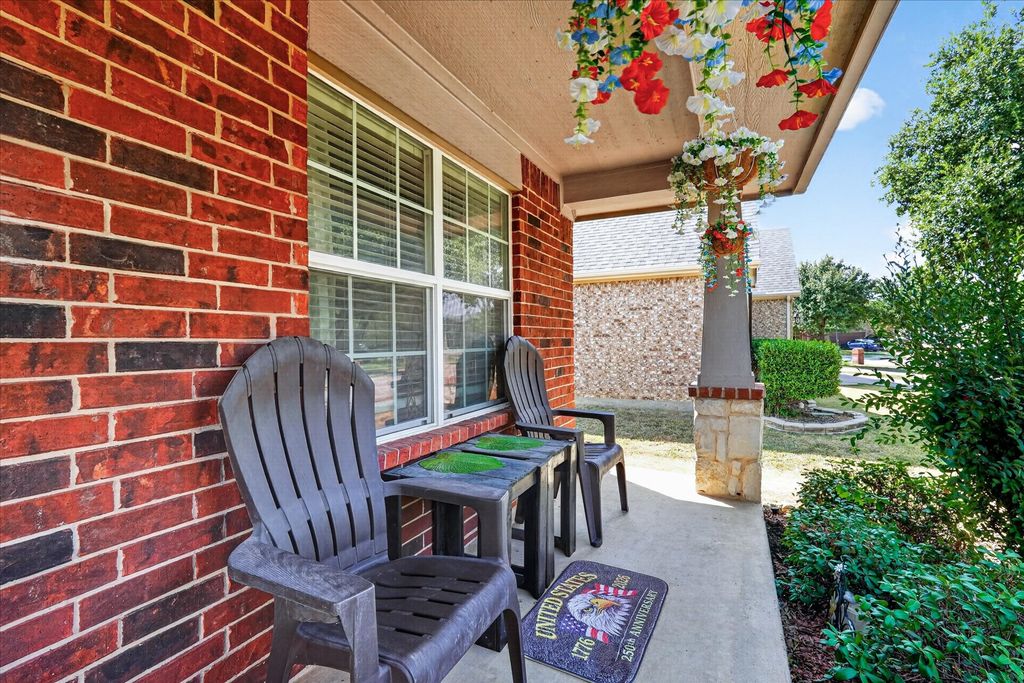 521 Leatherman Drive, Saginaw, TX 76179 — photo 4