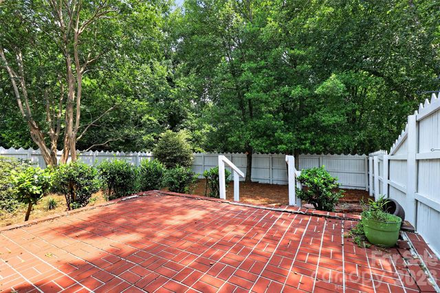 10316 Johns Towne Drive, Charlotte, NC 28210