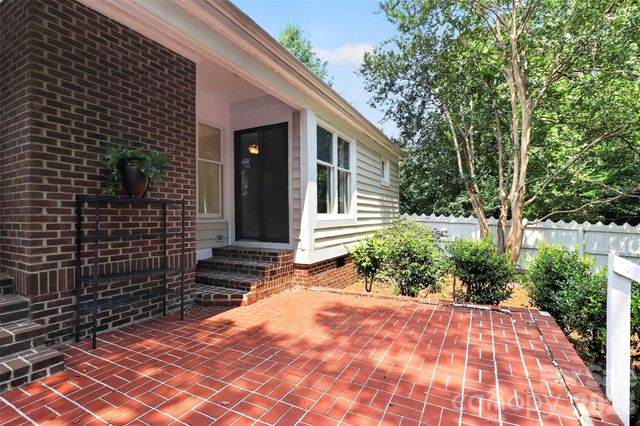 10316 Johns Towne Drive, Charlotte, NC 28210