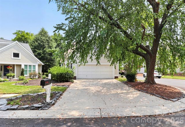 10316 Johns Towne Drive, Charlotte, NC 28210