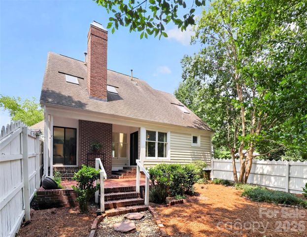 10316 Johns Towne Drive, Charlotte, NC 28210