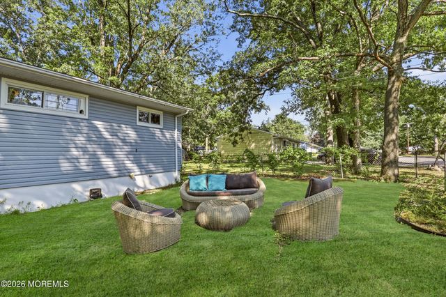 2684 Spruce Drive, Manchester, NJ 08759