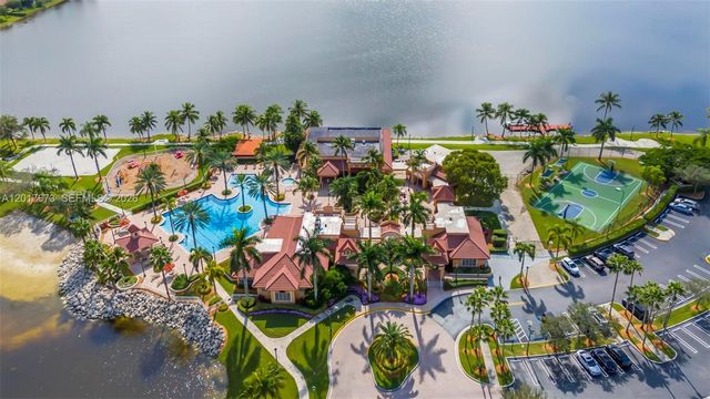 18700 SW 39th Ct, Miramar, FL 33029