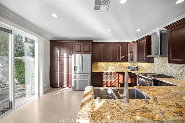 27641 Atlas Lane, Canyon Country, CA 91351