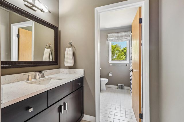 112 WHITNEY LN, Richboro, PA 18954