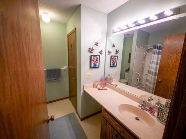 9826 Brighton Lane, Eden Prairie, MN 55347
