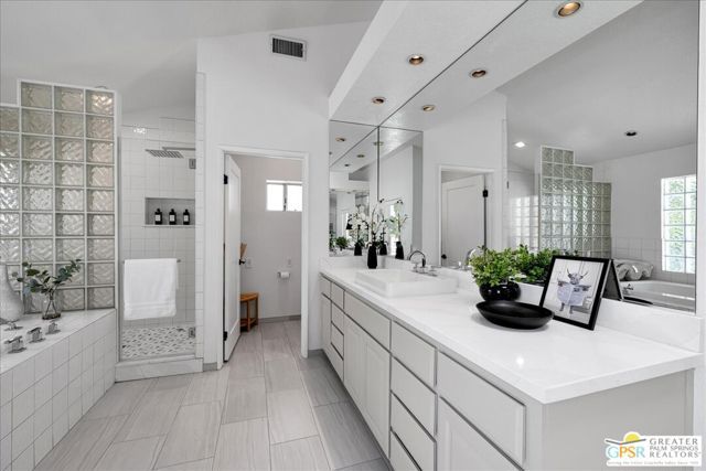 3172 E San Martin Circle, Palm Springs, CA 92264