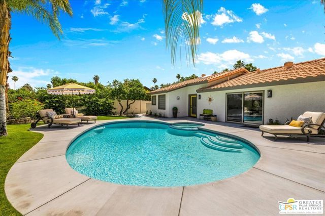 3172 E San Martin Circle, Palm Springs, CA 92264