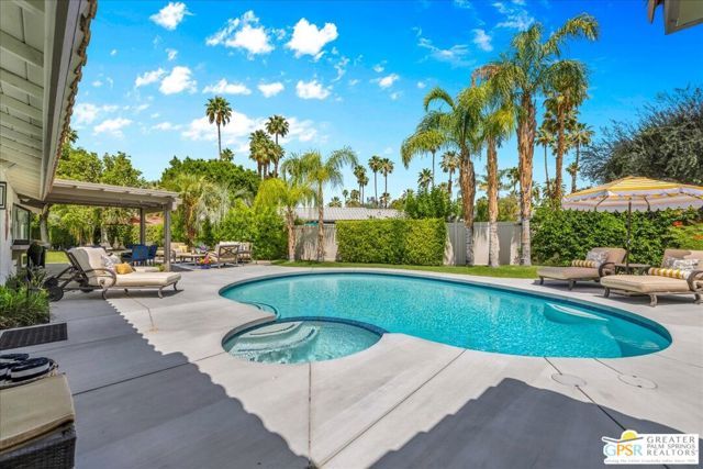 3172 E San Martin Circle, Palm Springs, CA 92264