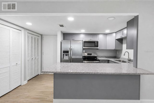 4015 BAYSHORE BOULEVARD 12B, Tampa, FL 33611
