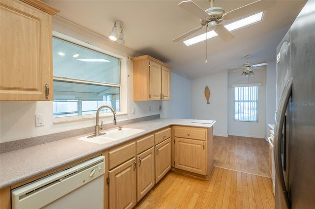 4851 W GANDY BOULEVARD B3L22, Tampa, FL 33611