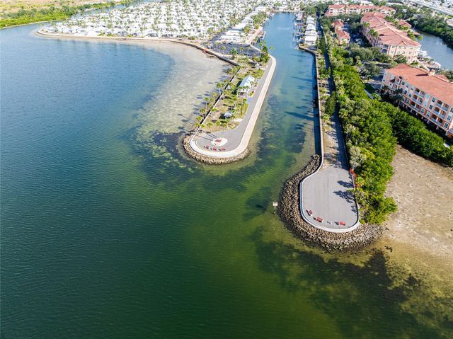 4851 W GANDY BOULEVARD B3L22, Tampa, FL 33611