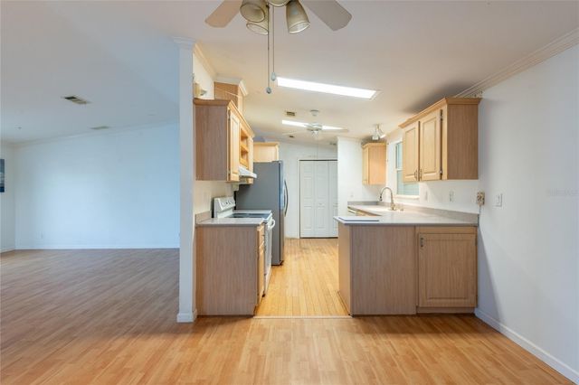 4851 W GANDY BOULEVARD B3L22, Tampa, FL 33611