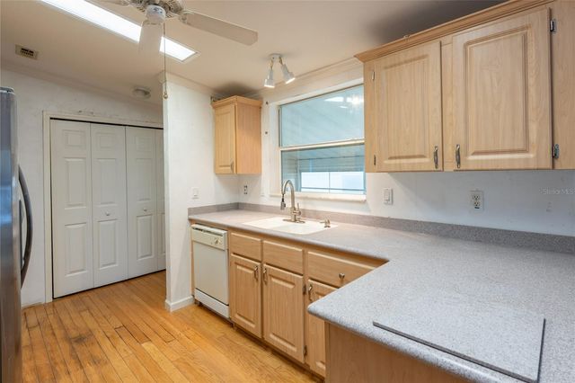 4851 W GANDY BOULEVARD B3L22, Tampa, FL 33611