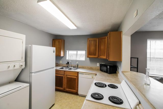 610 Ball 1, Galveston, TX 77550