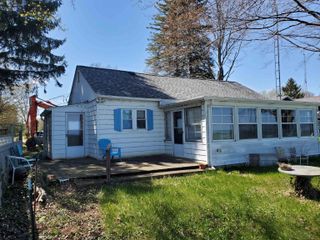5857 Lakeshore Road, Lexington Twp, MI 48450