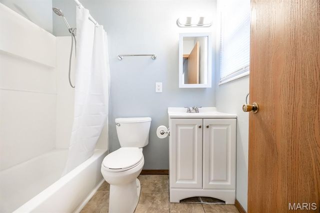 106 Shiloh Heights Drive, Shiloh, IL 62269