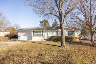 106 Shiloh Heights Drive, Shiloh, IL 62269
