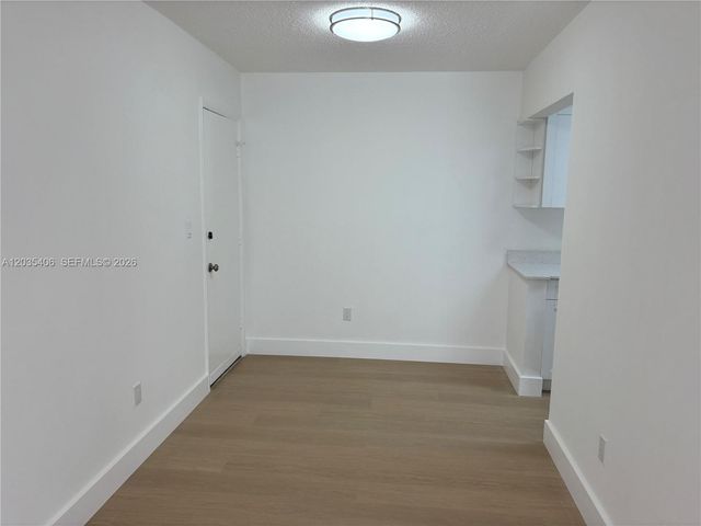10790 N Kendall Dr C-24, Miami, FL 33176