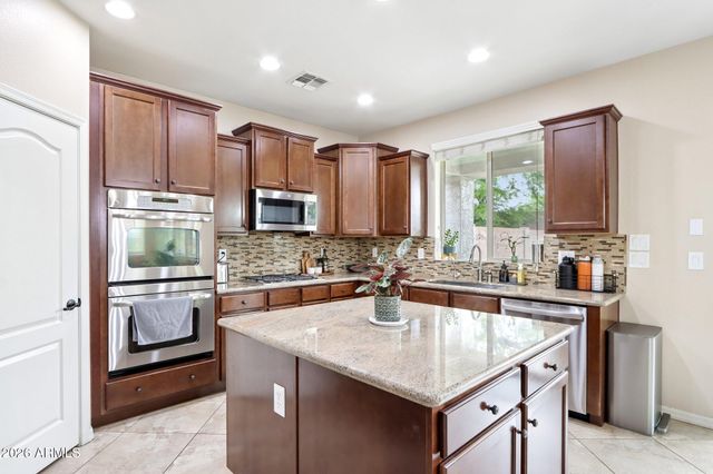 25121 N 55TH Drive, Phoenix, AZ 85083