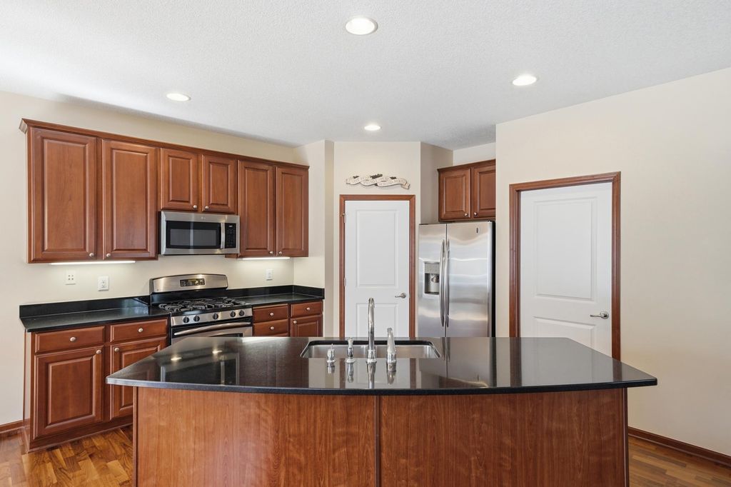 2156 Cedar Grove Trail, Eagan, MN 55122 — photo 3