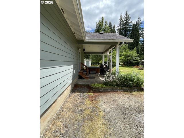 31601 Se LAWRENCE Rd, Estacada, OR 97023