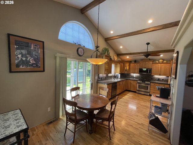 31601 Se LAWRENCE Rd, Estacada, OR 97023