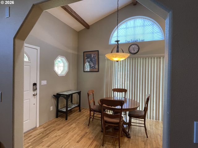 31601 Se LAWRENCE Rd, Estacada, OR 97023