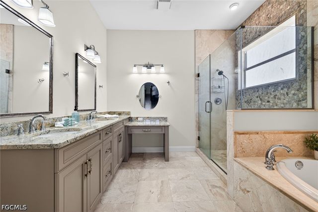 243 Driftwood LN, Fort Myers Beach, FL 33931